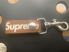supreme レザー　キーリング　キーホルダー　美品のサムネイル