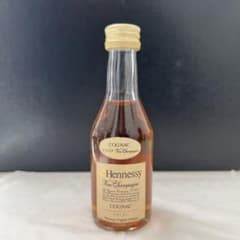 Hennessy ブランデー ミニボトルのサムネイル