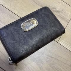 MICHAEL KORS ブラウン　長財布のサムネイル