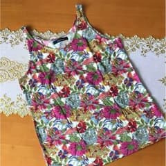 リバティ ノースリーブ ☆ 未使用のサムネイル