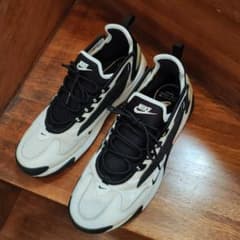 Nike Air Zoom ベージュ/黒 スニーカーゴルフシューズのサムネイル