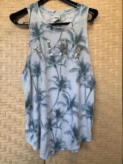 アメリカ購入PINK Victoria's Secret タンクトップのサムネイル