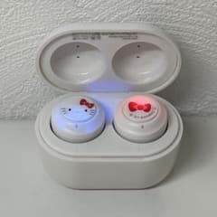 Hello Kitty Wireless Earphones (Sanrio)