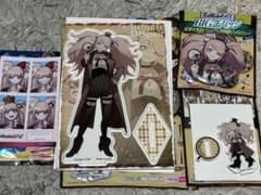 ダンガンロンパ アクリルフィギュア アクスタ 缶バッジ 証明写真 江ノ島盾子