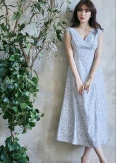Herlipto Lace Trimmed Floral Dress Mのサムネイル