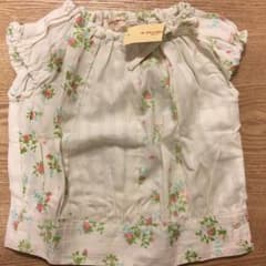 EKUBO  PETIT  スモック  いちご柄  新品未使用タグ付き 90のサムネイル