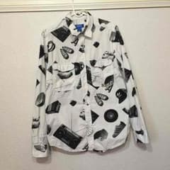 アディダスオリジナルス 総柄シャツのサムネイル
