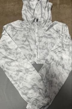 Under Armour ウィンドブレーカー Mサイズのサムネイル