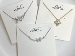 Glitz Wave ネックレス 3点セット モチーフデザインのサムネイル