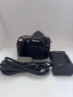 Nikon D90 【バッテリー、充電器付属】 - メルカリ