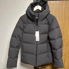 UNIQLO 2025年 シームレスダウンパーカー Mサイズ グレー - メルカリ
