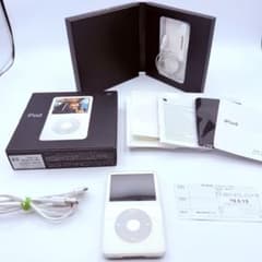 i pod classic 30gb アイポッド　クラシック　箱付き 5.5世代 i pod classic 30gb アイポッド クラシック 箱付き 5.5世代
