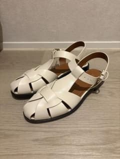 ZARA グルカサンダル ホワイト 38 ZARA グルカサンダル ホワイト - メルカリ