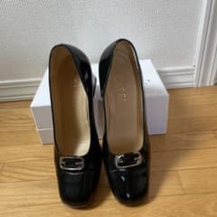 GUCCI ブラック レザー ハイヒールのサムネイル
