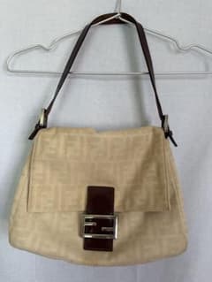 FENDI❣️ショルダーとトートバッグ‼️ 二つです。‼️のサムネイル