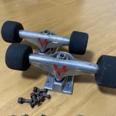 ヒ*ズ様 Venture スケートボード ロートラックのサムネイル