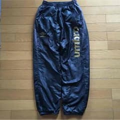 ふーちゃん様専用♡Umbro☆ズボン160㎝のサムネイル