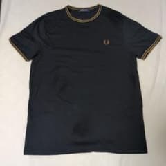 FRED PERRY Tシャツ Mのサムネイル