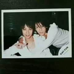 公式写真　KAT-TUN　亀梨和也　中丸雄一のサムネイル