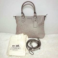 みぃ様専用！　　　　　　【未使用】COACH　ショルダーバッグ(ハンドバッグ)のサムネイル