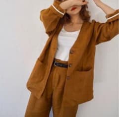 高山直子ちゃん　リネンジャケット&タックワイドパンツ　新品　BEIGEのサムネイル