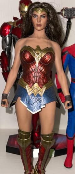 ホットトイズ ワンダーウーマンのサムネイル