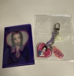 BABYMONSTER DRIP ポップアップ キーリング トレカアヒョン - メルカリ