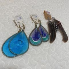 未使用ピアス　大ぶり　派手のサムネイル