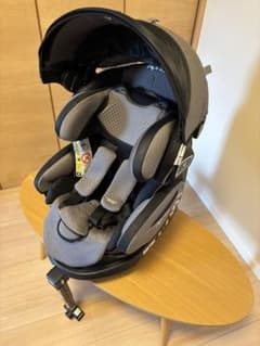 Aprica フラディアグロウ ISOFIX 360° セーフティー プレミアムのサムネイル