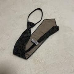 革　レザー　ネクタイ　ジッパーのサムネイル