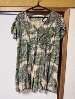 ペイズリー柄 半袖チュニックのサムネイル
