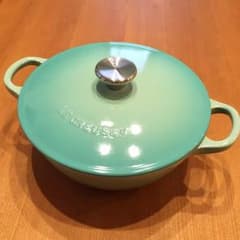 【新品】le creuset 18㎝マルミット クールミントのサムネイル