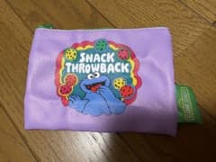 セサミストリート ガチャガチャ フラットポーチ クッキーモンスターのサムネイル