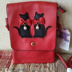 猫刺繍 レッドショルダーバッグのサムネイル