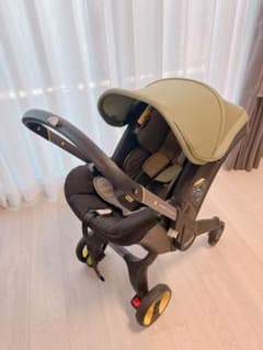 doona ベビーカー(スナップバッグ付き)のサムネイル