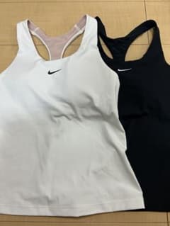 Nike キャミソール 2枚セット ホワイト ブラックのサムネイル