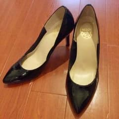 エナメルパンプスのサムネイル