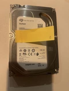 Seagate SkyHawk HDD 2TBのサムネイル