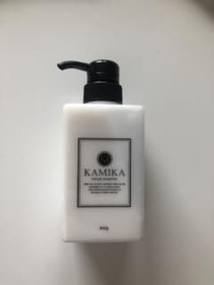 カミカ 黒髪クリームシャンプー KAMIKA 400gのサムネイル