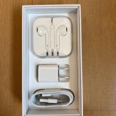 iPhone6sのイヤホン&充電器&ケース&シールセットのサムネイル