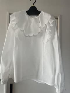 yori たっぷりスカラップブラウスのサムネイル