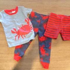 carter's パジャマ おうち着 3点セットのサムネイル