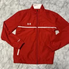美品】Under Armour 赤 ウィンドブレーカー アンダーアーマー - メルカリ