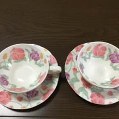 ナルミのカップ&ソーサーのサムネイル