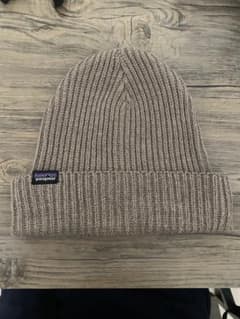 patagonia ベージュ ニット帽のサムネイル
