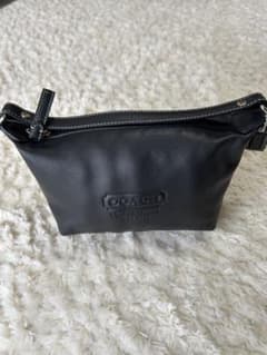 Mgnad様専用　COACH レザー アクセサリーポーチ ミニバック ブラックのサムネイル