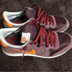 ナイキ インターナショナリストのサムネイル