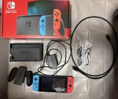 Nintendo Switch本体　ネオンブルー ネオンレッドのサムネイル
