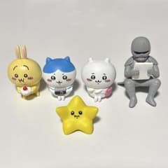 座るちいかわ　5種類 ガチャ フィギュア
