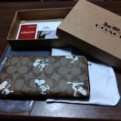 COACHスヌーピーコラボ長財布のサムネイル